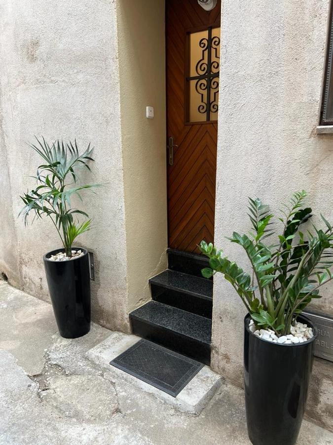 Apartament La Cova Peralada Zewnętrze zdjęcie