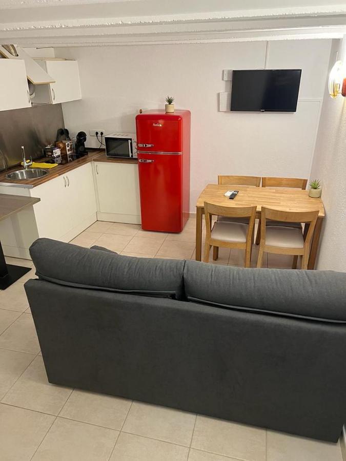 Apartament La Cova Peralada Zewnętrze zdjęcie